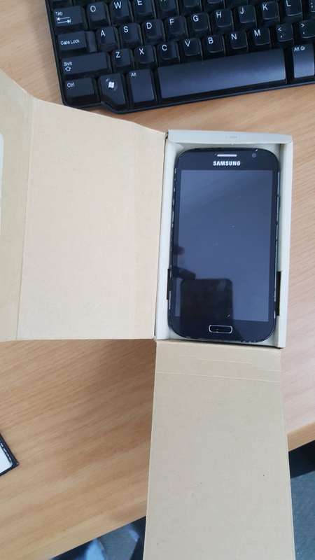Galaxy Grand Neo Plus in box
