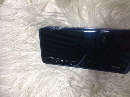 Huawei P20 Pro Dual sim  , like new box and accessories
