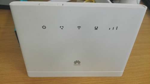 Huawei B315 Wireless LTE Router in box