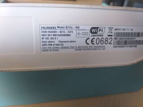 Huawei B315 Wireless LTE Router in box