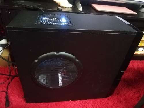 GAMING COMPUTER ,CORE I5 6TH GEN, 2GB GRAPHICS 240SSD , 1TB HDD KEYBOARD AND MOUSE, 20` MONITOR