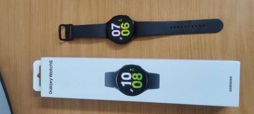 Samsung Galaxy Watch 5 40mm LIKE NEW