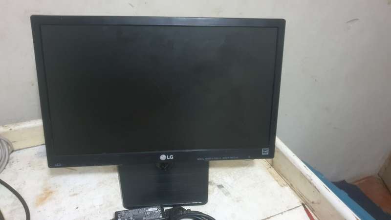 LG 19M37A 19` Wide LED LCD Monitor