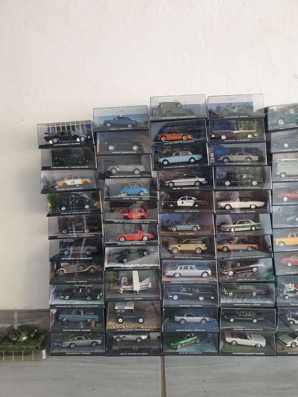 James Bond car collection - 77 cars!!