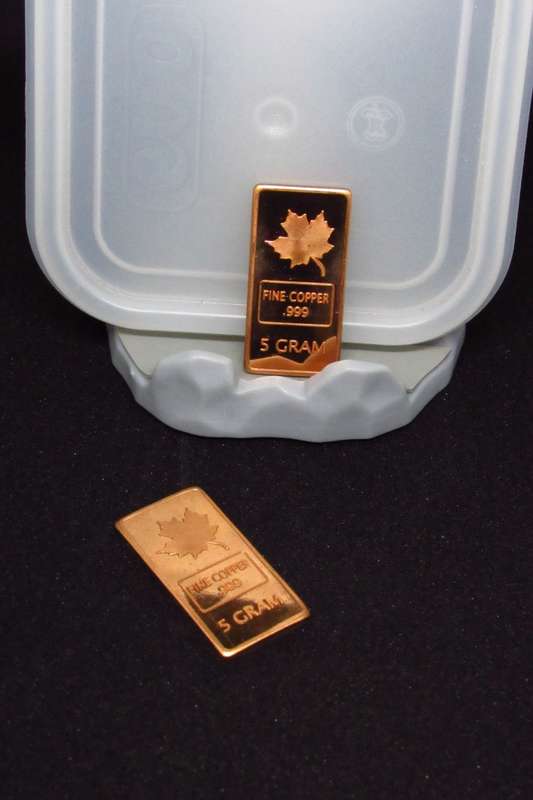 3x 1 OZ copper coins + 2x 5 gram Copper bars