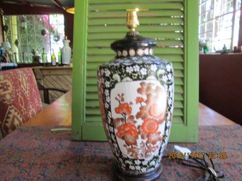 Attractive Chinese Lamp (1)
