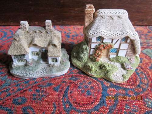 2 Lilliput Lane Houses