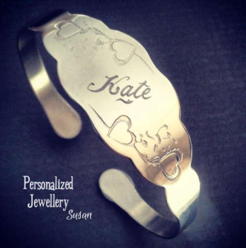 Personalized Scalloped Bracelets: Heart Design