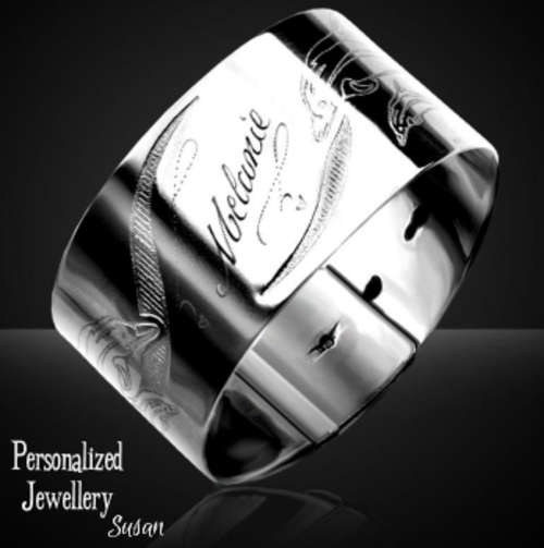 Personalized Key-Hole Bracelets: Dolphin Design