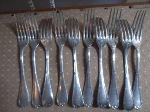 Christofle Rubans Bow, French.1944 circa 10 Forks 21cm.
