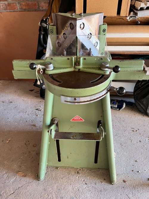Picture framing equipment: Machinery for sale