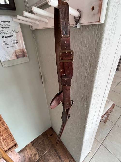 WW1 Lee Enfield 1907 Sanderson bayonet with original scabbard and frog in superb original condition.