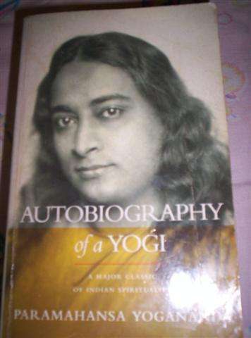 Autobiography of a Yogi - Paramahansa Yogananda @ softcover 1994