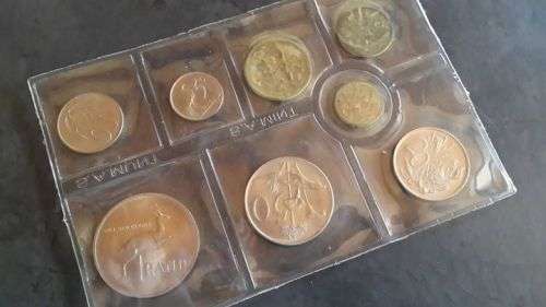 SA MINT COIN SET - 1978 RSA Uncirculated mint pack - Silver R1