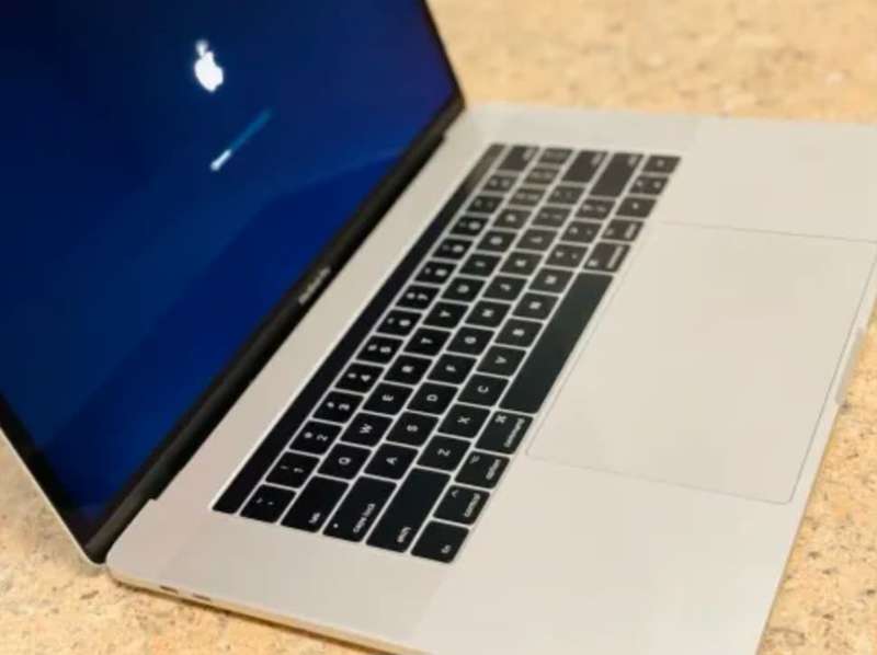2019 Apple MacBook Pro A1241 16-inch 2.4GHz 8-Core i9-9980HK (i9, 32GB RAM, 512GB, Space Gray)