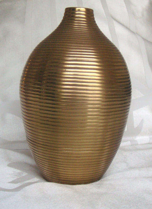 ' MAKE A OFFER  '     BRASS  Ornament. 180mm x 120mm.  (Needs cleaning.)