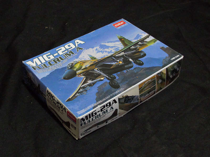 MODEL KITS FOR SALE - MIG-29 & SU27