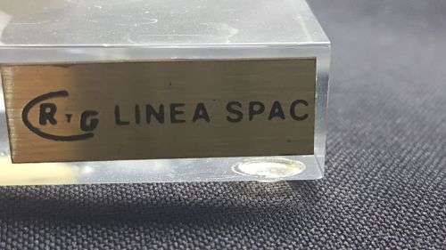 R and G Linear Spac Statue