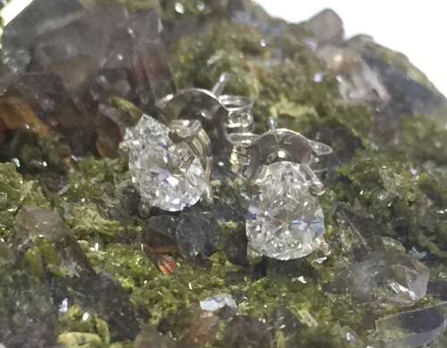 Pear shaped diamond stud earrings