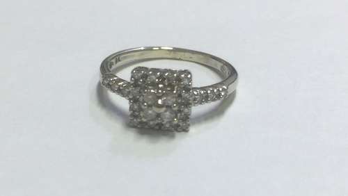 Petite Dress Ring
