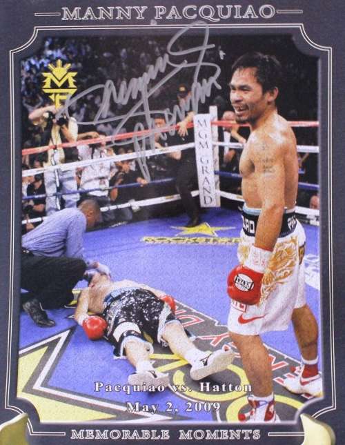 Manny Pacquiao vs Ricky Hatton on 2nd May, 2009 signed photo - no certificate