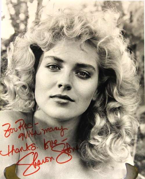 Sharon Stone famous American Actress signed photo - no certificate