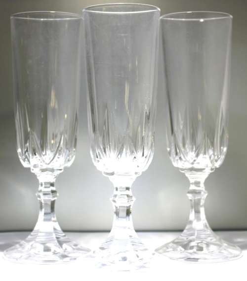 6 x Champagne flutes