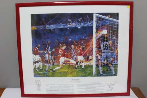Framed Man United Soccer Team - in play - framed slightly scratched