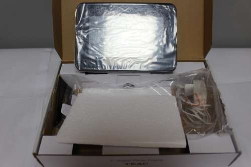 Digital photo frame