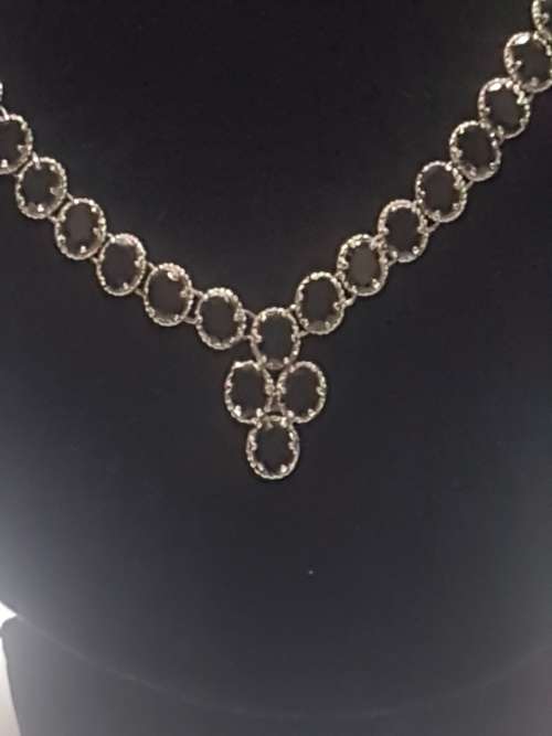 Swarovski fasion costume jewellery necklace