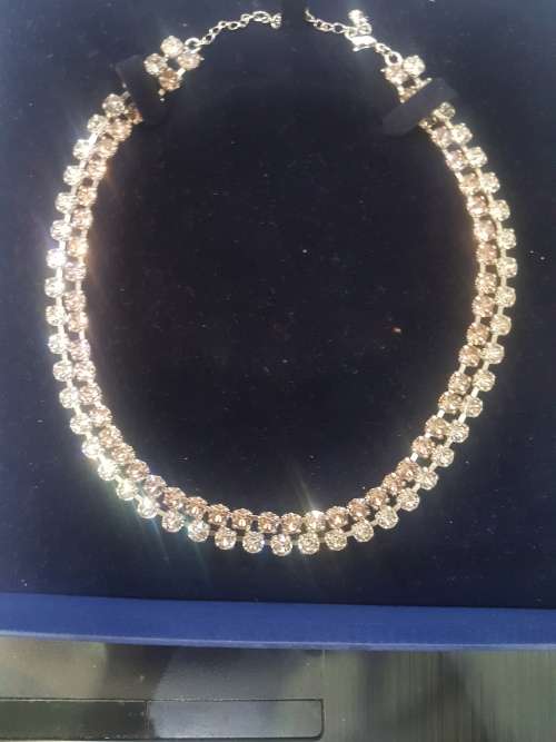 Swarovski fashion jewellery 2 tone crystal necklace