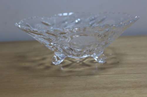 Small lead crystal dish
