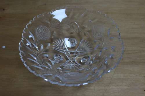 Small lead crystal dish