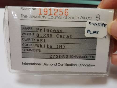 Platinum Princess diamond ring
