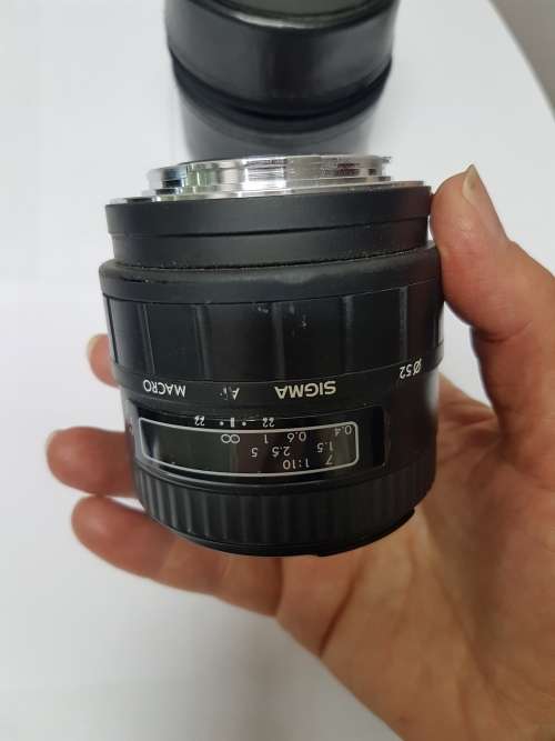 Sony Alpha A100 DSLR Professional Digital Camera  18-70mm Sony lens kit - cw 2 x add Macro Lenses