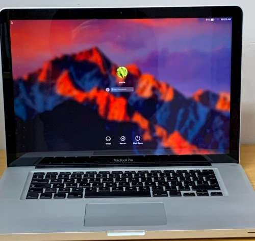 Macbook Pro 15 inch Mid 2010
