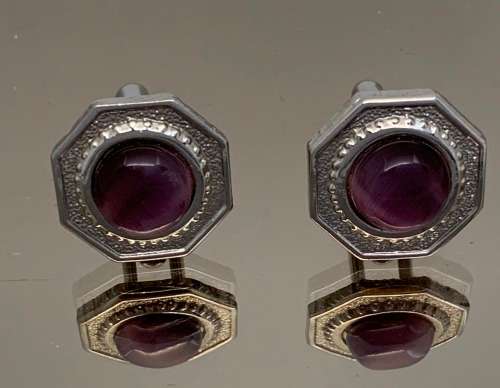 Cufflinks