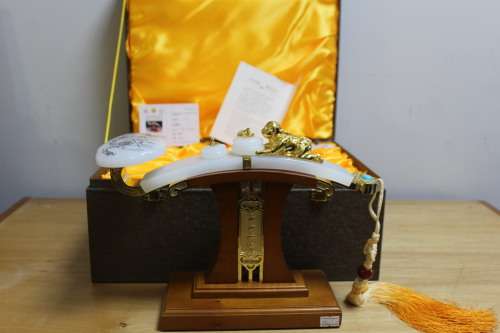 Collectible Religion Asian set in it`s original box with certificate