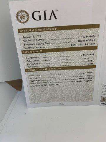 6.1gr Platinum,  0.36ct Round Brilliant Diamond J VVS2 Ring with GIA cert