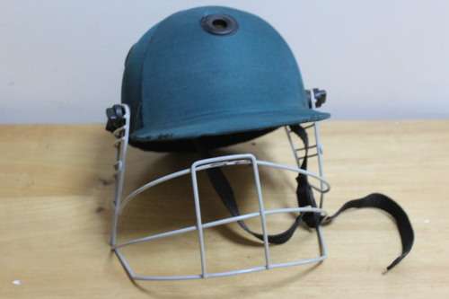 standard cricket helmet