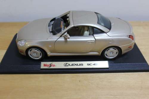 Collectible mini Maisto Lexus SC430 - not in mint condition - can be used for spare parts