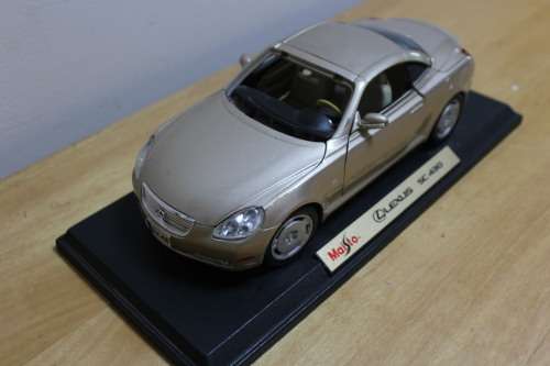 Collectible mini Maisto Lexus SC430 - not in mint condition - can be used for spare parts
