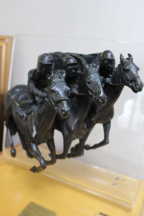Bloodline Million Sport Trophy