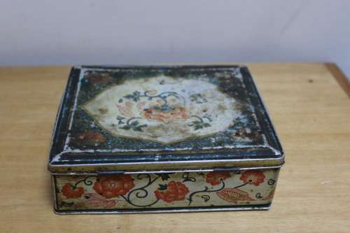Collectible Vintage Bakers Ltd Biscuit Tin