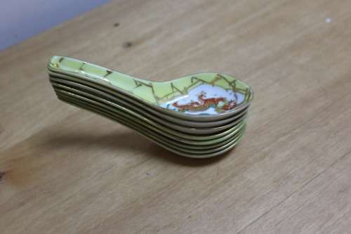 8 x Asian(Chinese) Spoons