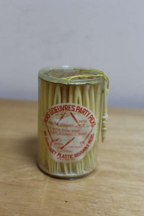 Collectible vintage Hors Doeuvres plastic Reusable party picks