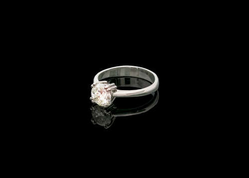 9ct (3grams) White Gold Round Brilliant Diamond M I2 Ring with GIA Cert