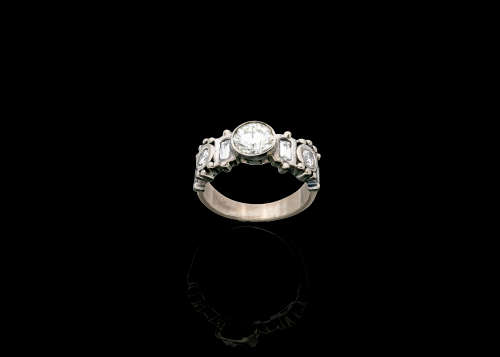 18ct (7.4 grams) White Gold Round Brilliant Diamond O-P  I1 Ring with GIA cert