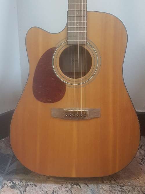 Cort Left Handed Guitar, with a built in amp