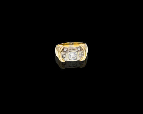 18ct (7.9 grams) Yellow gold, Diamond ring